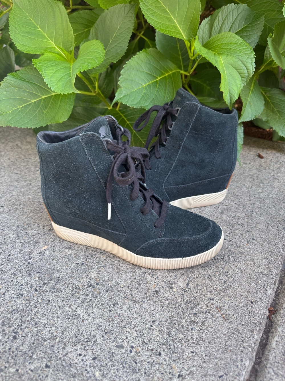 Sorel Black Suede Wedge Lace-Up Sneakers